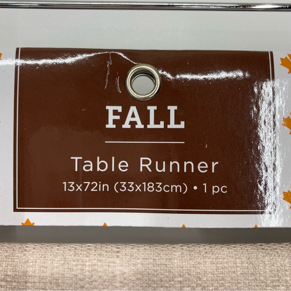 Thanksgiving Fall Pumpkin Print Give Thanks Table Runner New Nwt Size 13x72” - Picture 9 of 9